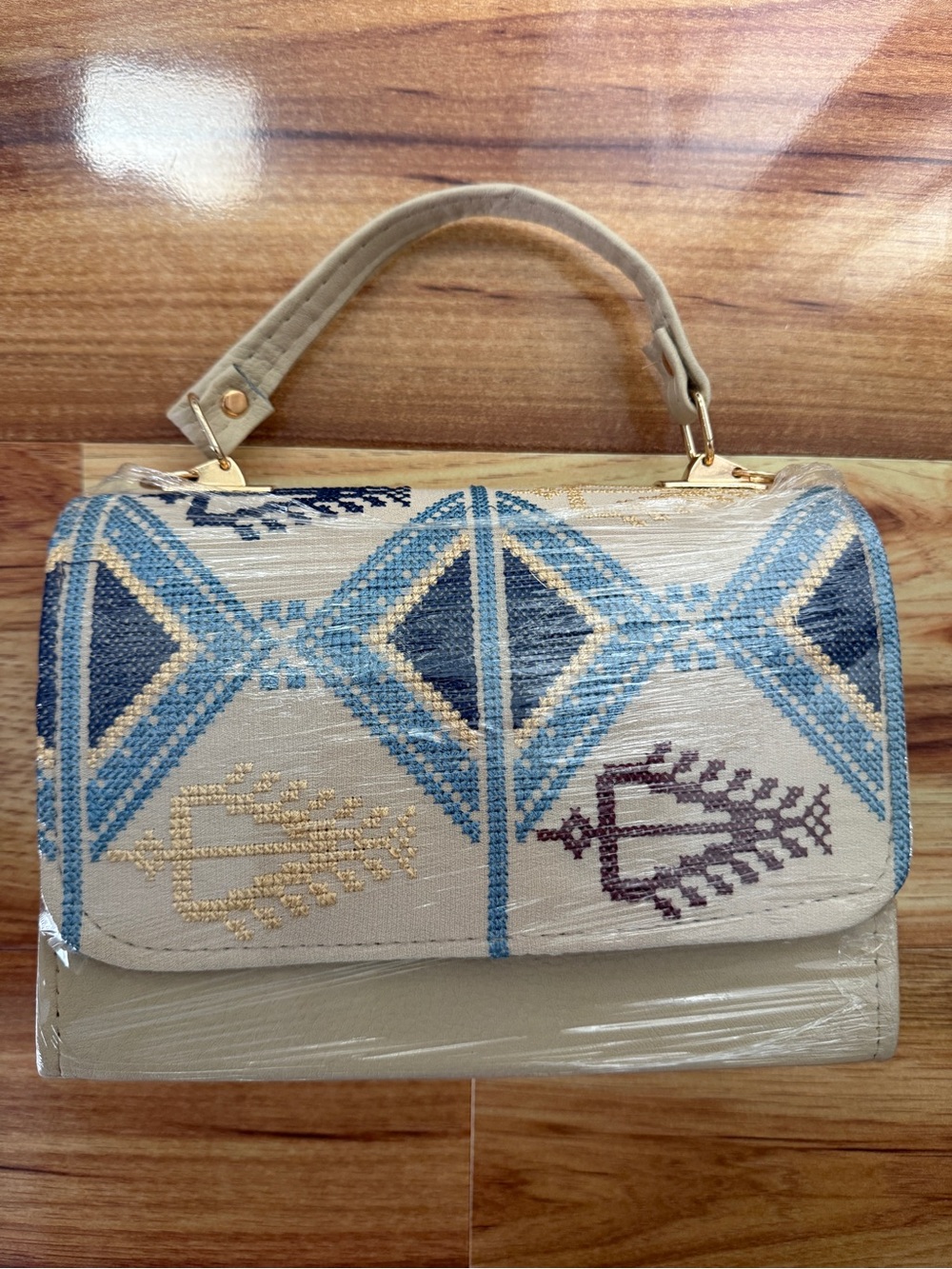 Beige Tatreez Embroidered Top-Handle Bag with Blue Geometrice Palestinian